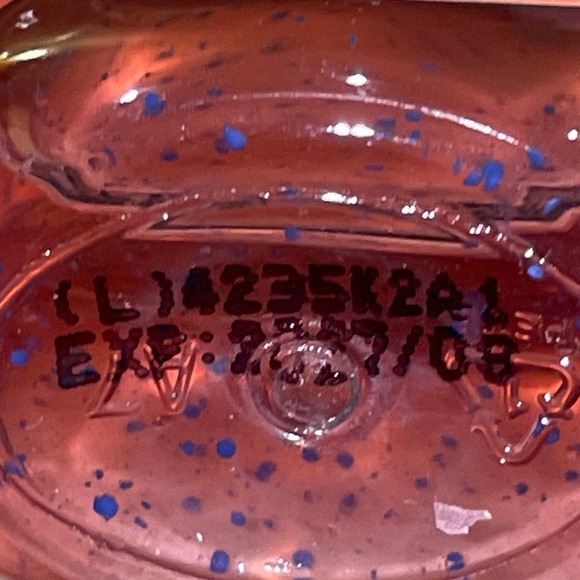 Bath & Body Works Pink Sparkling Spritz & Snowy Peach Berry Hand Sanitizer Gel - Picture 2 of 6